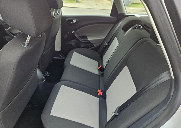 Seat Ibiza cena 20900 przebieg: 150000, rok produkcji 2013 z Jarosław małe 106